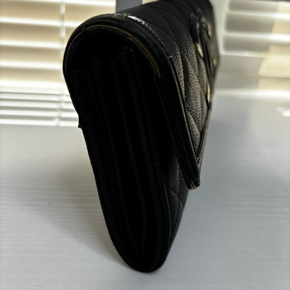 CHANEL Black Caviar Filigree Wallet - Picture 10 of 13
